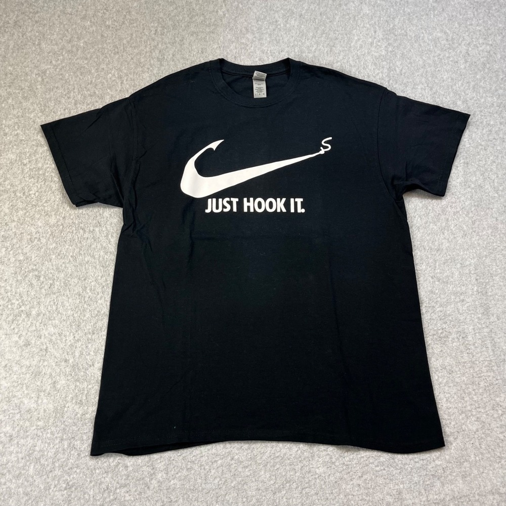 Just Hook it T Shirt Mens Large Black Short Sleeve Fishing Funny Gildan